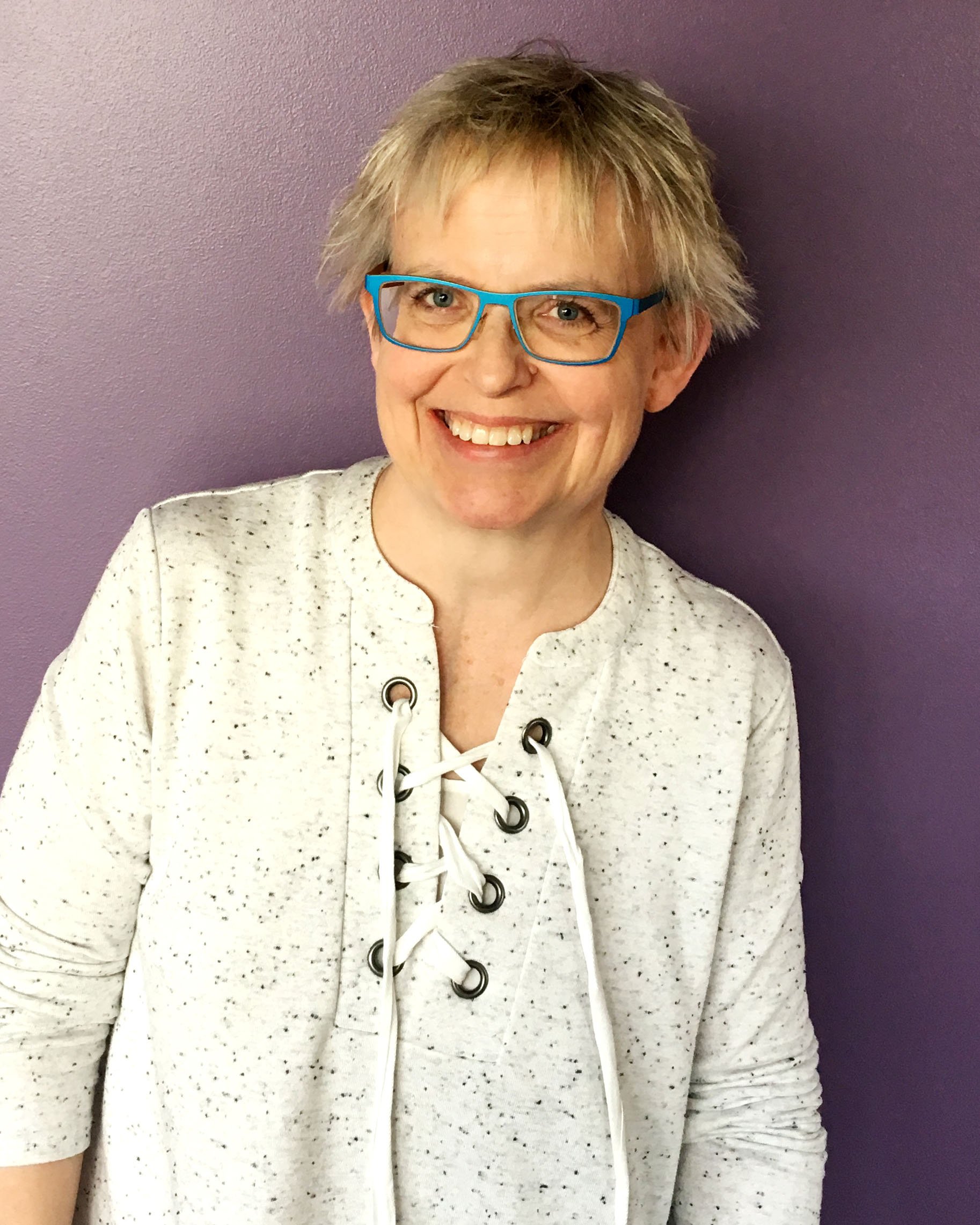 Ellen Andersen Headshot
