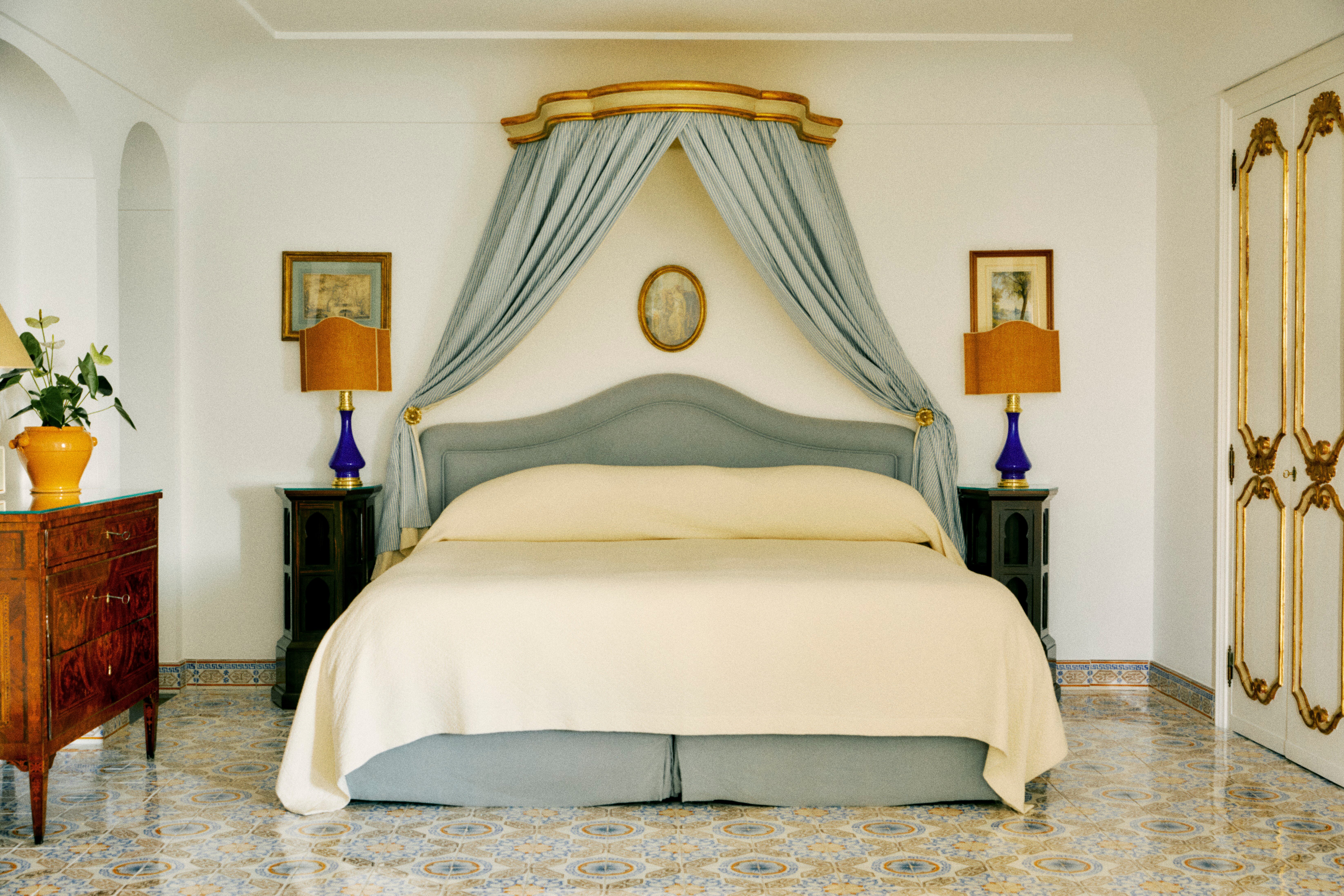 Le Sirenuse_Positano, Italy_Bedroom-1