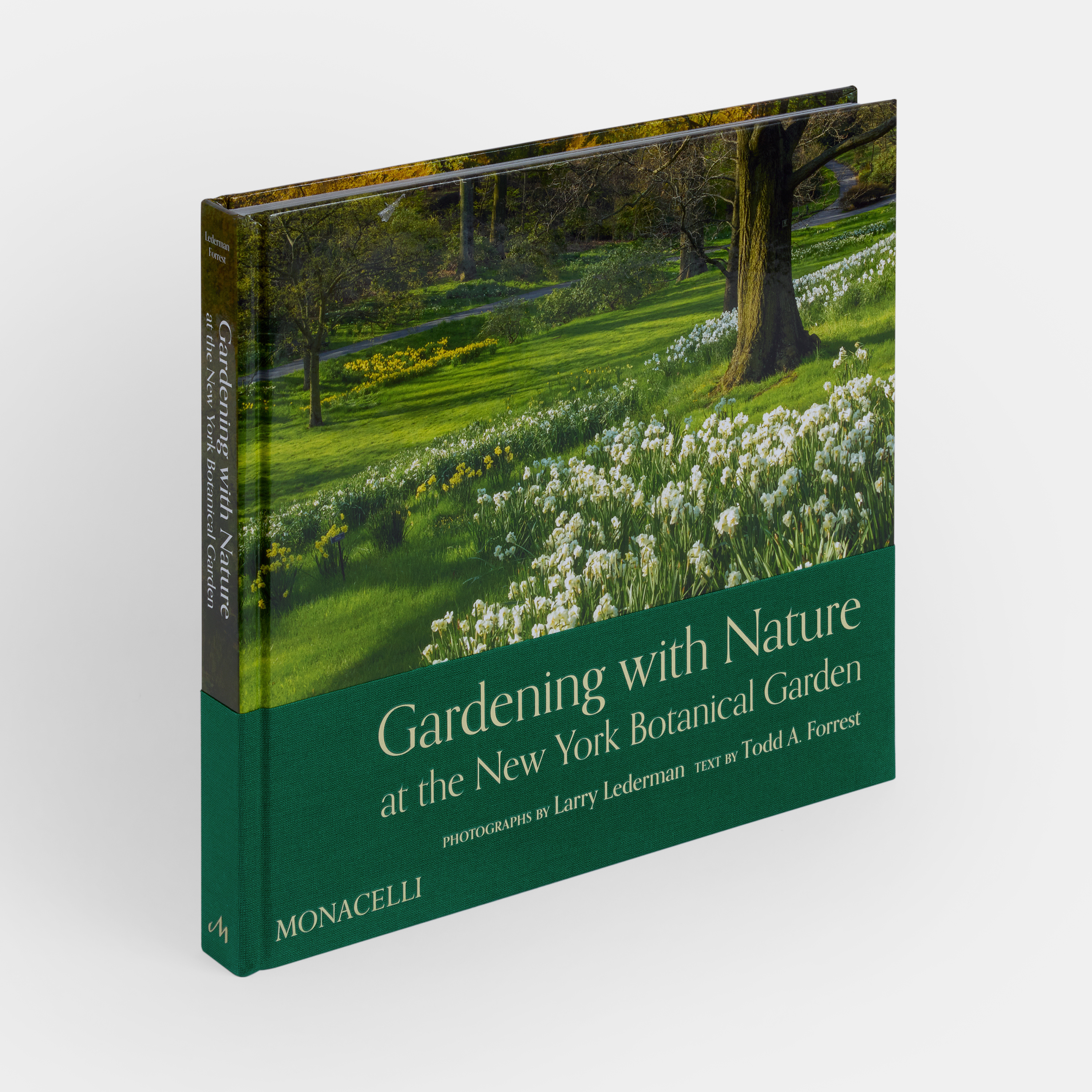 gardening-with-nature-ae-3627-standing-front-3000