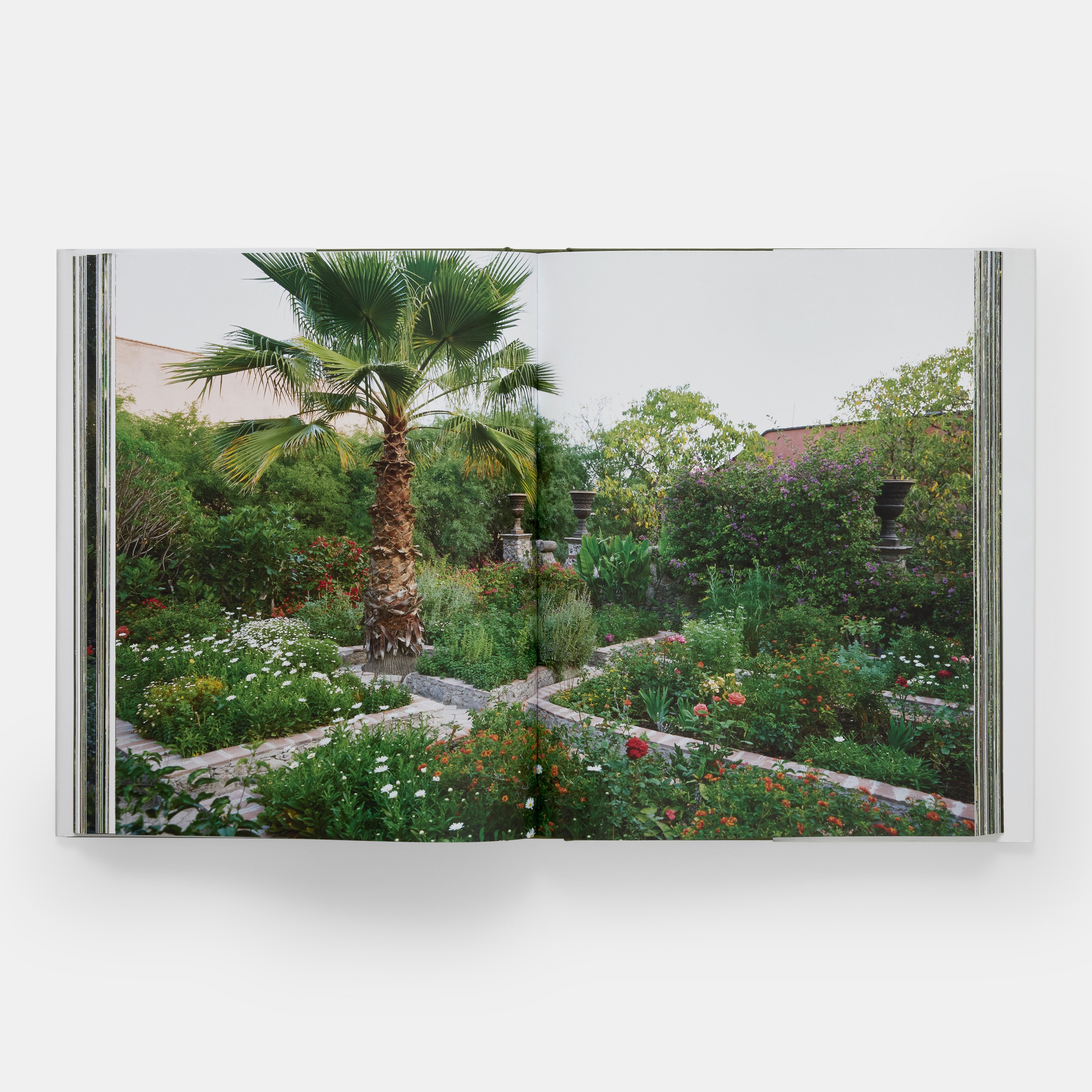 glorious-gardens-ae-3685-pp03-3000