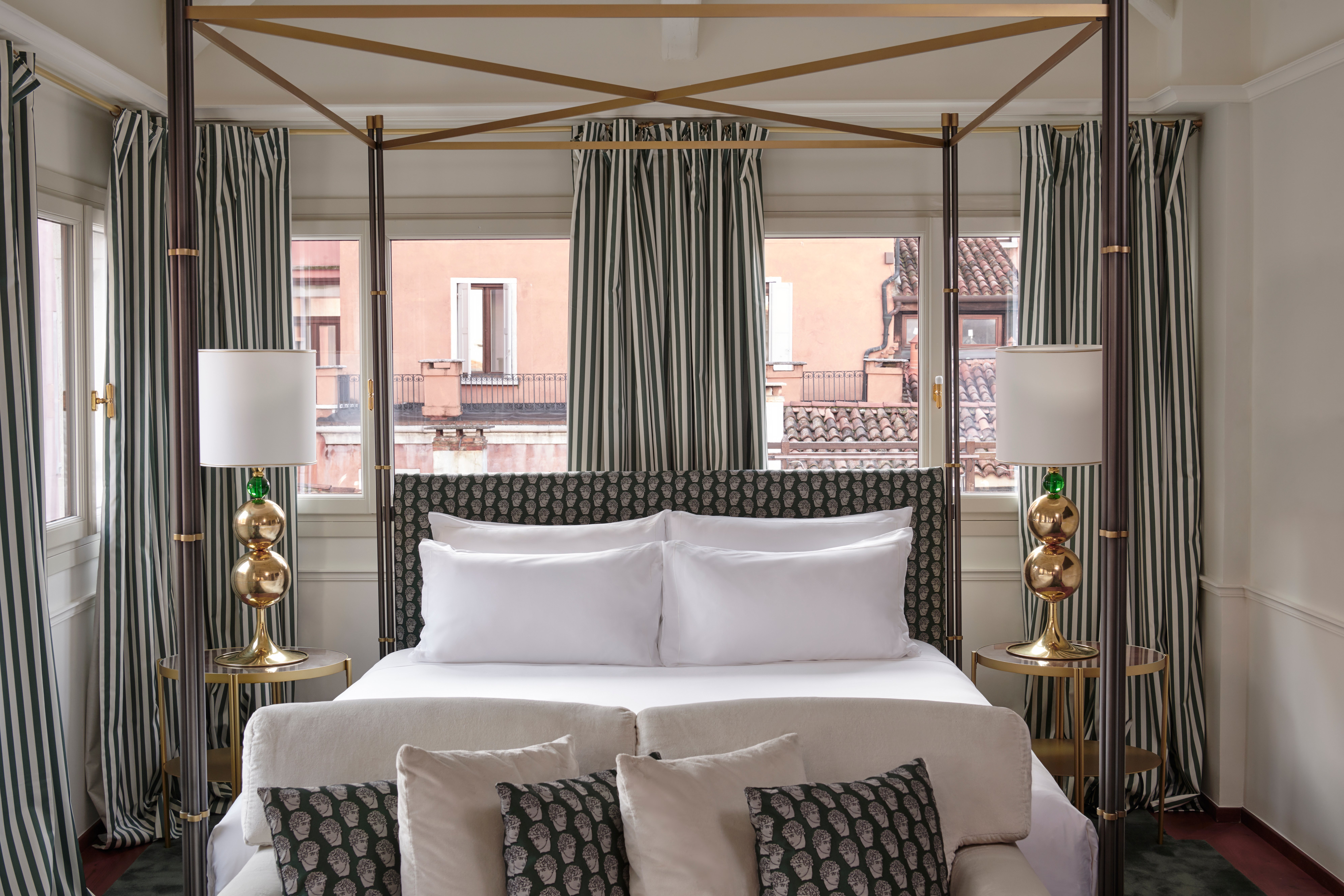 Violino Doro_Venice, Italy_Bedroom-1